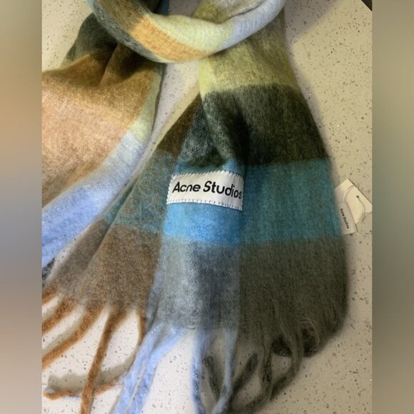Acne studios scarf - Picture 2 of 4